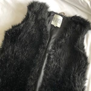 Black faux fur vest
